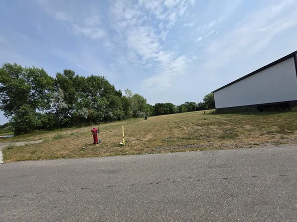 1801 4th Ave NE, Barnesville, MN 56514