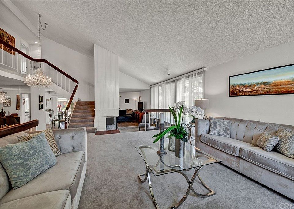 1st image of 14702 Dartmouth Cir