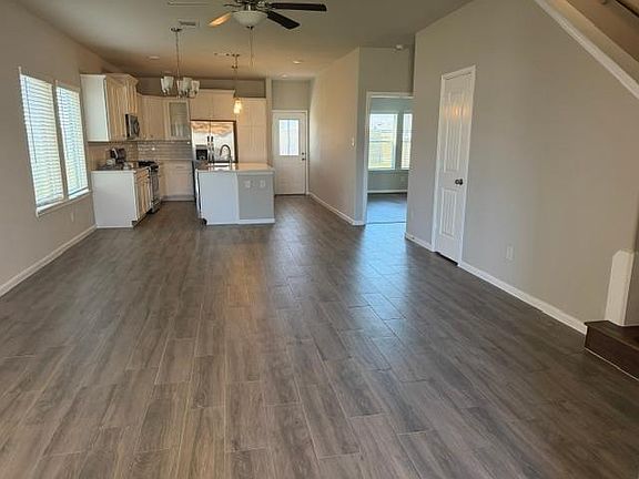 3rd image of 1222 Obispo Ct