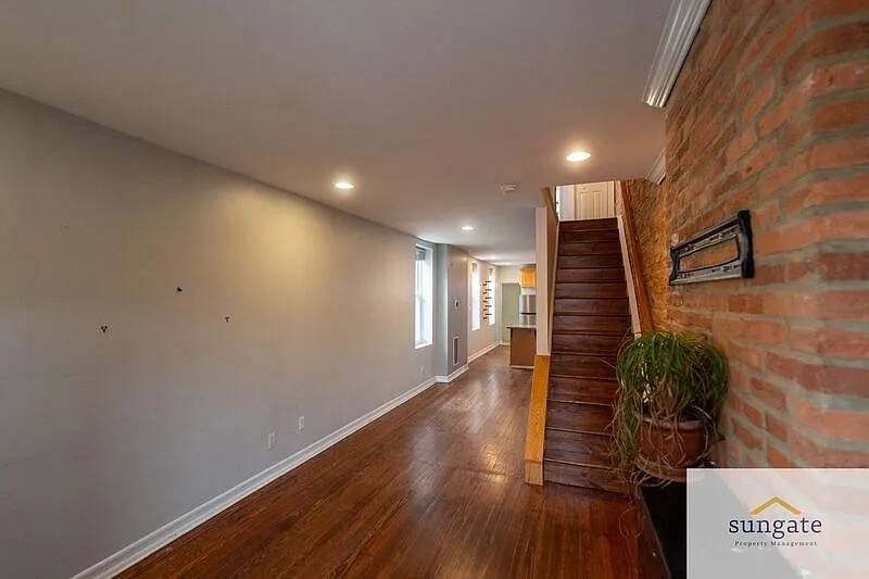 2 bed, 2.5 bath, 1200 sqft, $2,350 — Photo 3