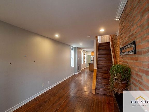 3rd image of 1303 Patapsco St
