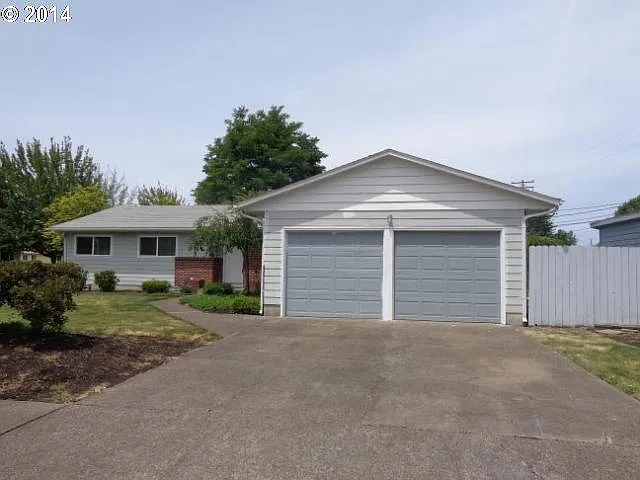 1295 W 20th Ave photo 1