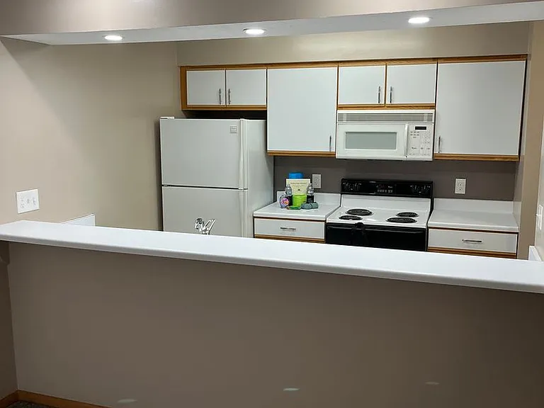 Deer Park Apartments — Photo 43