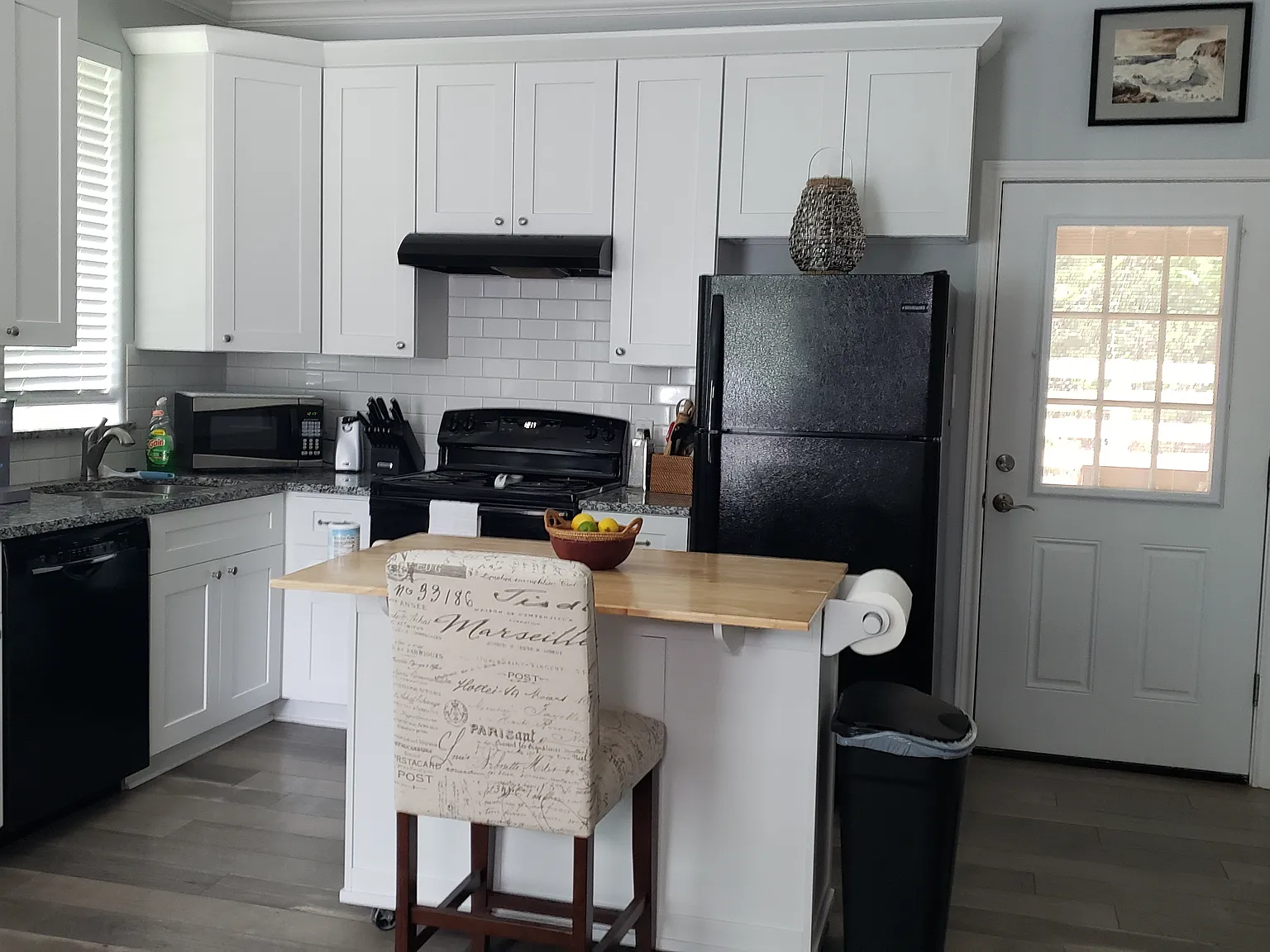 1 bed, $1,400 — Photo 4