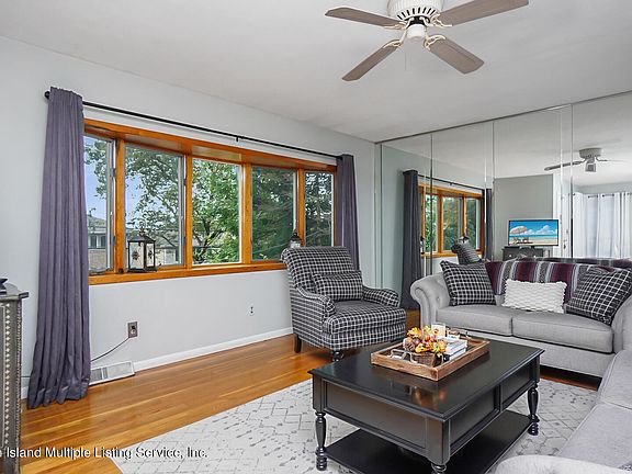 5th image of 106 Sparkill Ave
