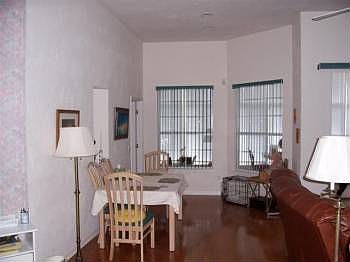 5th image of 10513 NW 32nd Pl