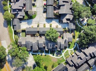 2125 Broadlawn Dr, Houston, TX 77058