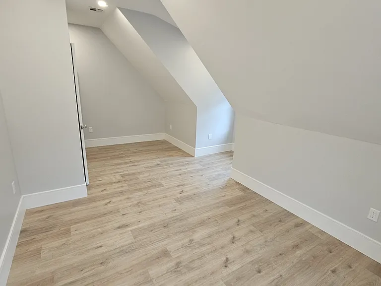 124 Kenrick St #5 — Photo 4