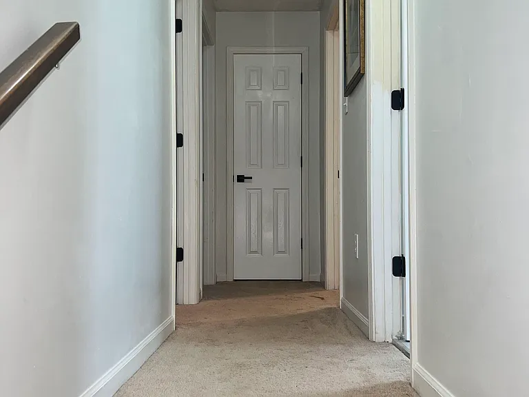 527 University Cir — Photo 4