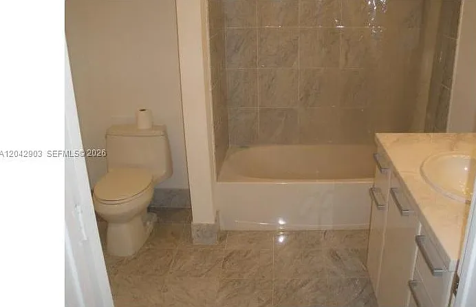 244 Biscayne Blvd #240 — Photo 6