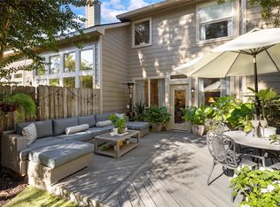 74 Valley Oaks Cir, Spring, TX 77382