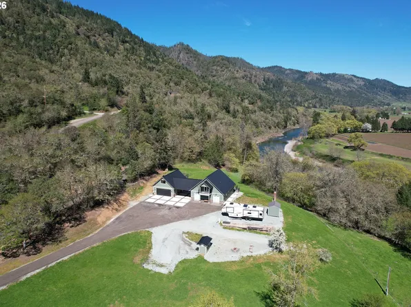 3716 Weaver Rd, Riddle, OR 97469