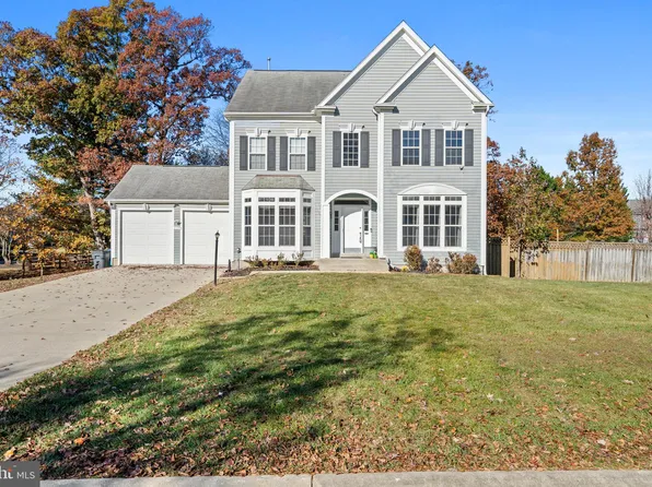 2377 Ashford Dr, Waldorf, MD 20603