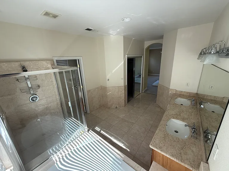 2616 Robinwood Ave — Photo 11