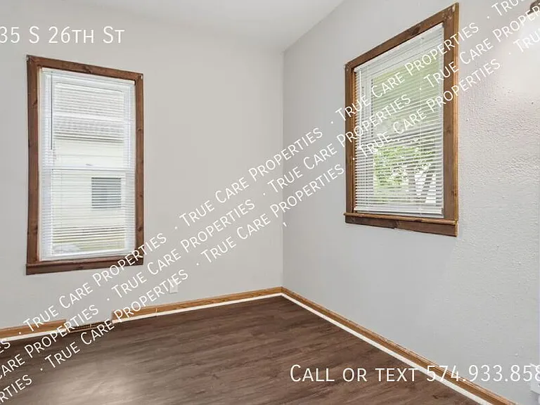 935 S 26th St — Photo 9