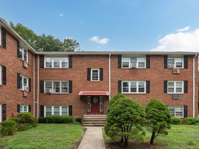 56 Colebrook Court #E, Branford, CT, 06405