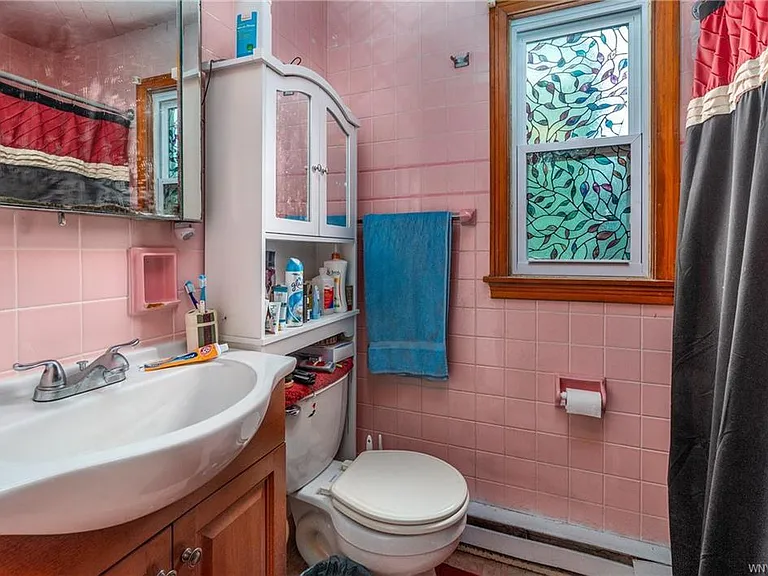 35 Greenwood Pl — Photo 9
