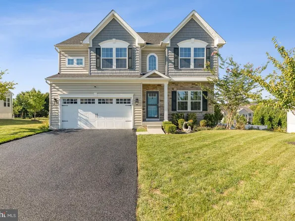 847 Amherst Ln, Westminster, MD 21158