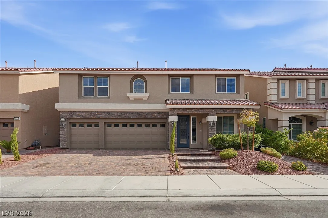 4 bed, 3.5 bath, 3952 sqft, $3,500 — Photo 2