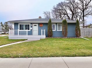 625 52nd St, Kenosha, WI 53140