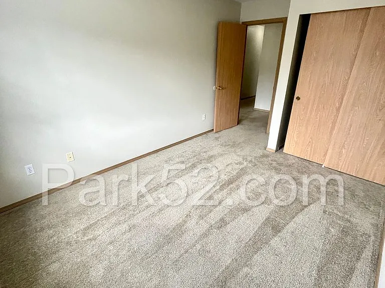 2632 Meyer St — Photo 13