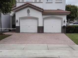 8465 NW 108th Path, Doral, FL 33178