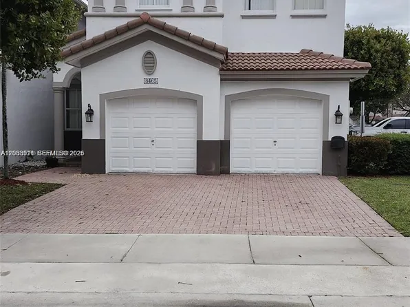 8465 NW 108th Path, Doral, FL 33178