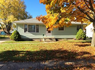 1426 Moll St, North Tonawanda, NY 14120