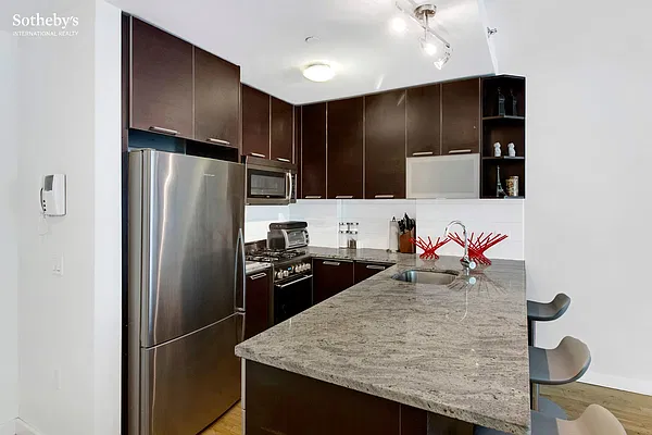 Rented by Sotheby's International Realty | media 11