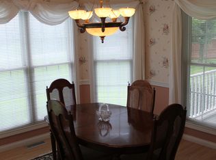 6700 Chimney Hill Rd, Crestwood, KY 40014