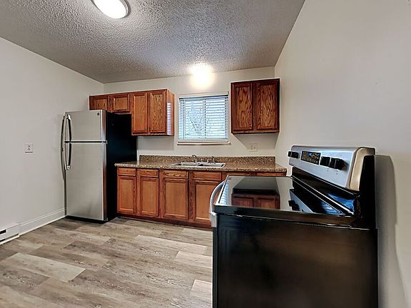 2nd image of 1826 Lebanon Pike APT 4