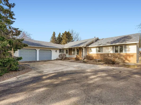 9320 53rd St N, Lake Elmo, MN 55042