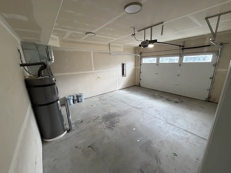 1344 Theo Way — Photo 13