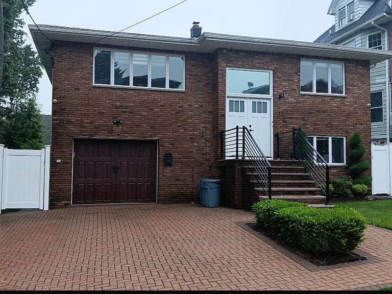 12 Crescent Ave #2 — Photo 1
