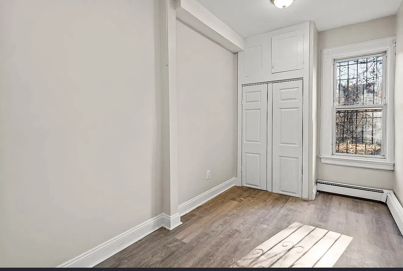 2 bed, 800 sqft, $1,600 — Photo 4
