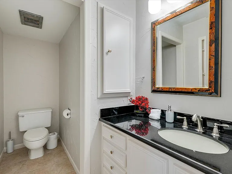 612 W Northgate Dr #612 — Photo 23