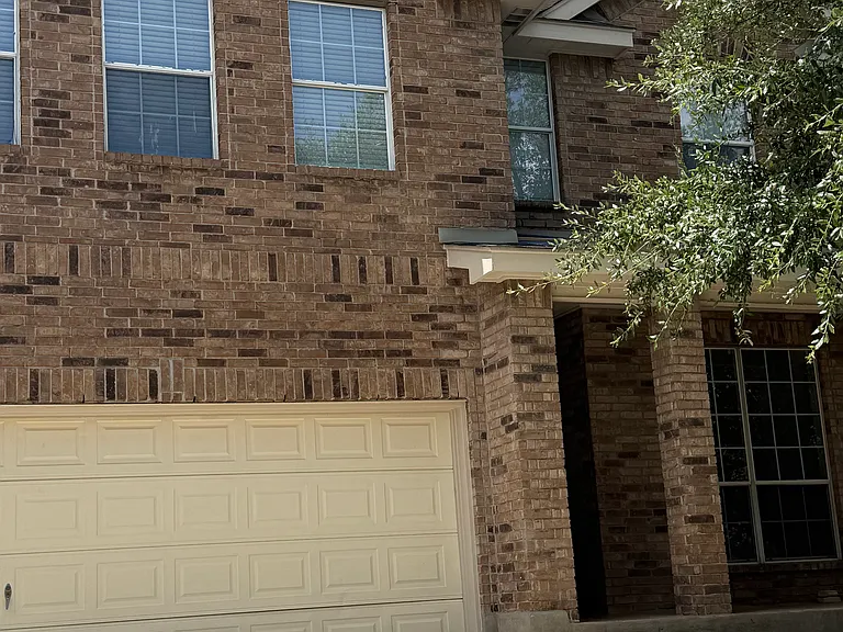 2526 Silverton Wind — Photo 9