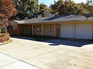 1812 E Grauwyler Rd, Irving, TX 75061