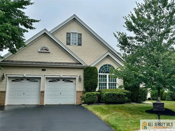 18 Bayard Rd, Somerset, NJ 08873