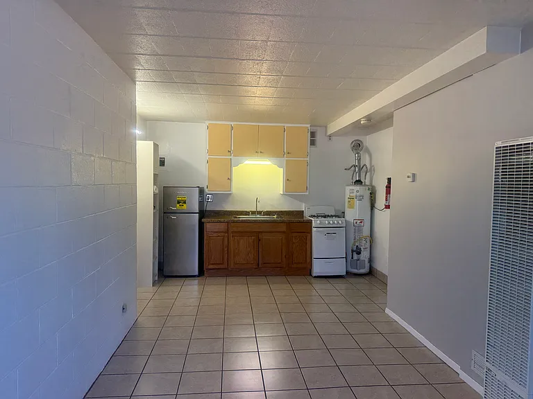 Buena Vista Dr SE — Photo 1