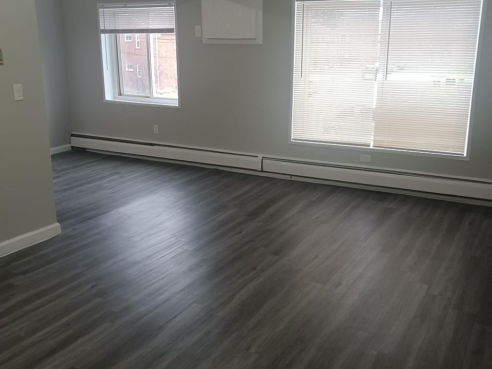 1st image of 12625 W Outer Dr #208
