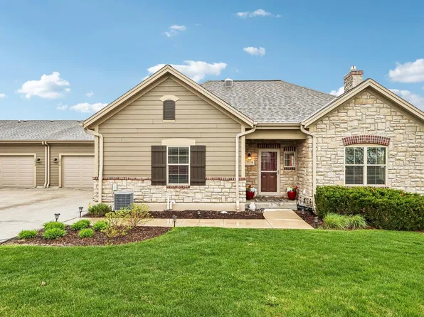1016 Ann Marie WAY, Oconomowoc, WI 53066