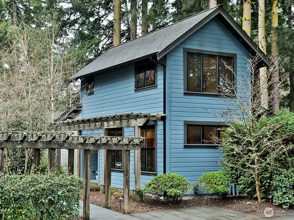 313 Edgecliff Drive, Langley, WA 98260