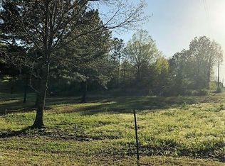 13283 Fairview Rd, Byhalia, MS 38611