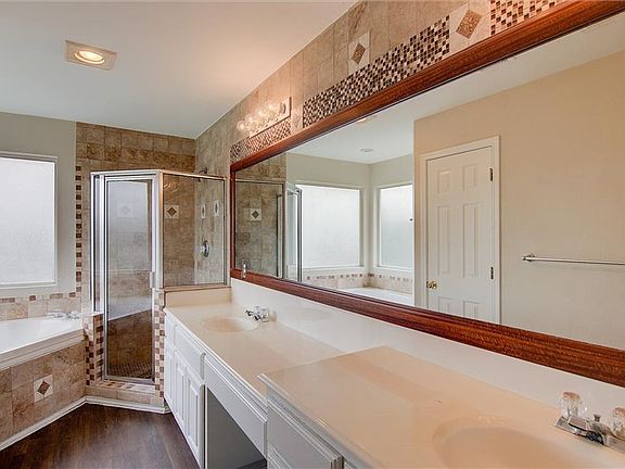 4th image of 1609 Windy Park Ct