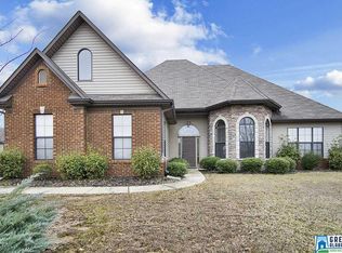172 Renwick Ln, Calera, AL 35040