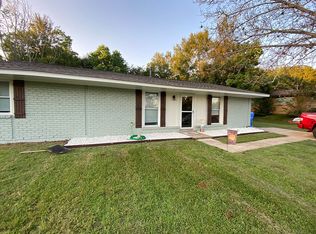 237 Clubview Dr, Prattville, AL 36067