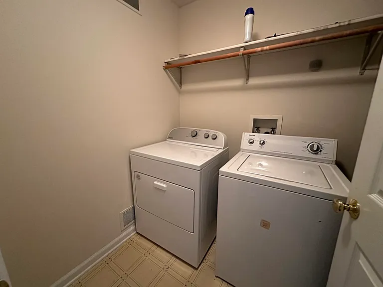 803 Ames Dr — Photo 20