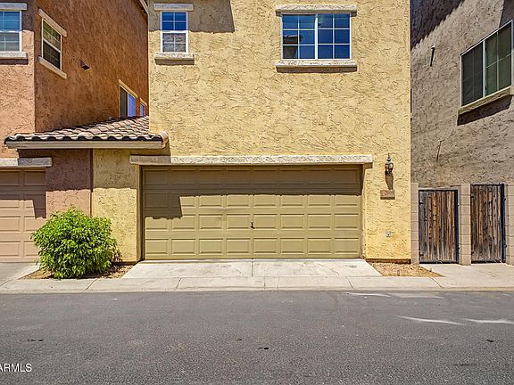 3rd image of 2005 N 78TH Drive