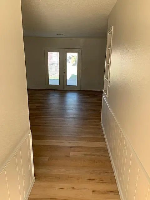 2271 Donna Dr — Photo 3